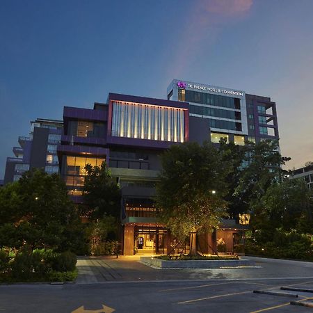 Tk Palace Hotel & Convention Bangkok Extérieur photo