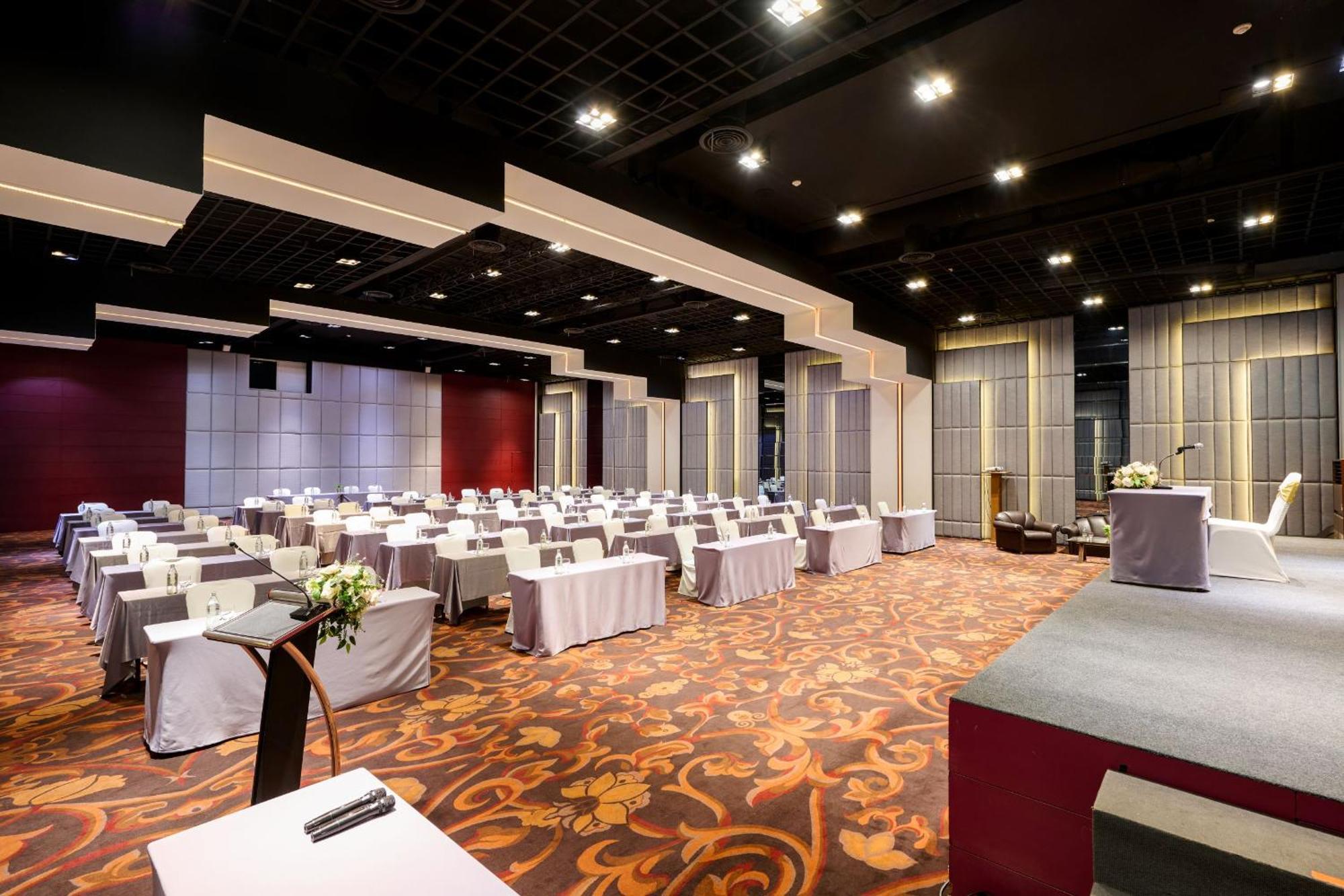 Tk Palace Hotel & Convention Bangkok Extérieur photo