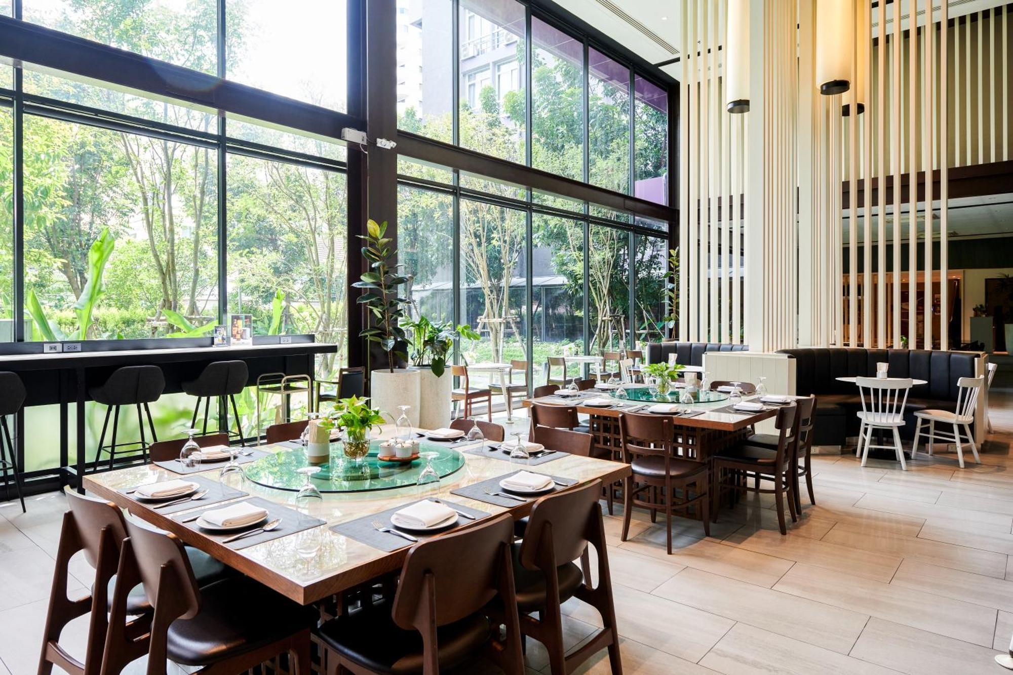 Tk Palace Hotel & Convention Bangkok Extérieur photo