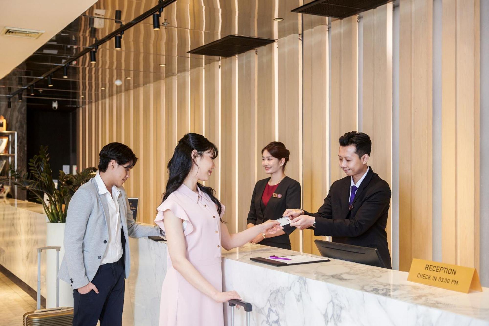Tk Palace Hotel & Convention Bangkok Extérieur photo